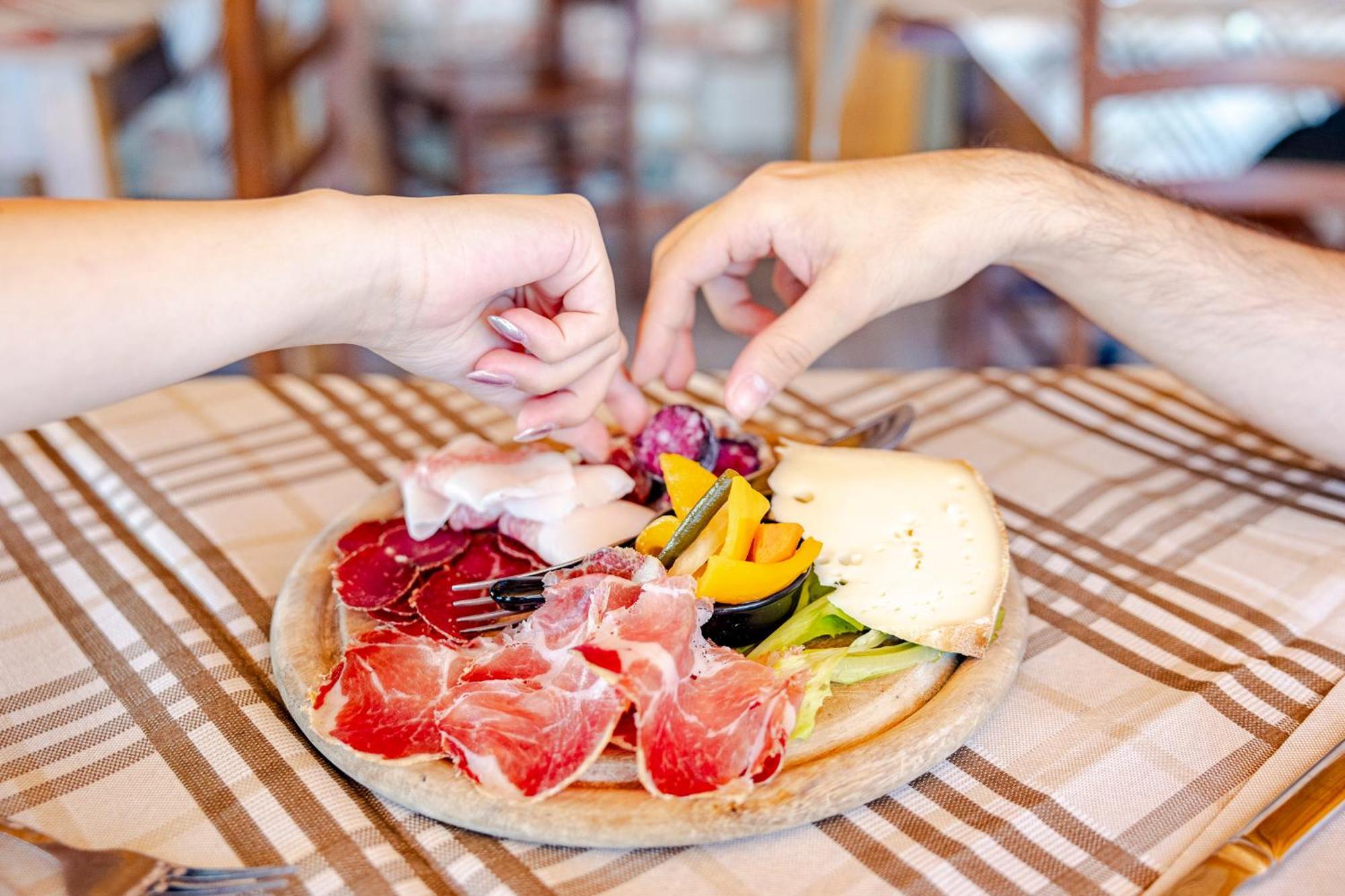 Hotel&Restaurant Armanac De Toubie 아르나드 외부 사진