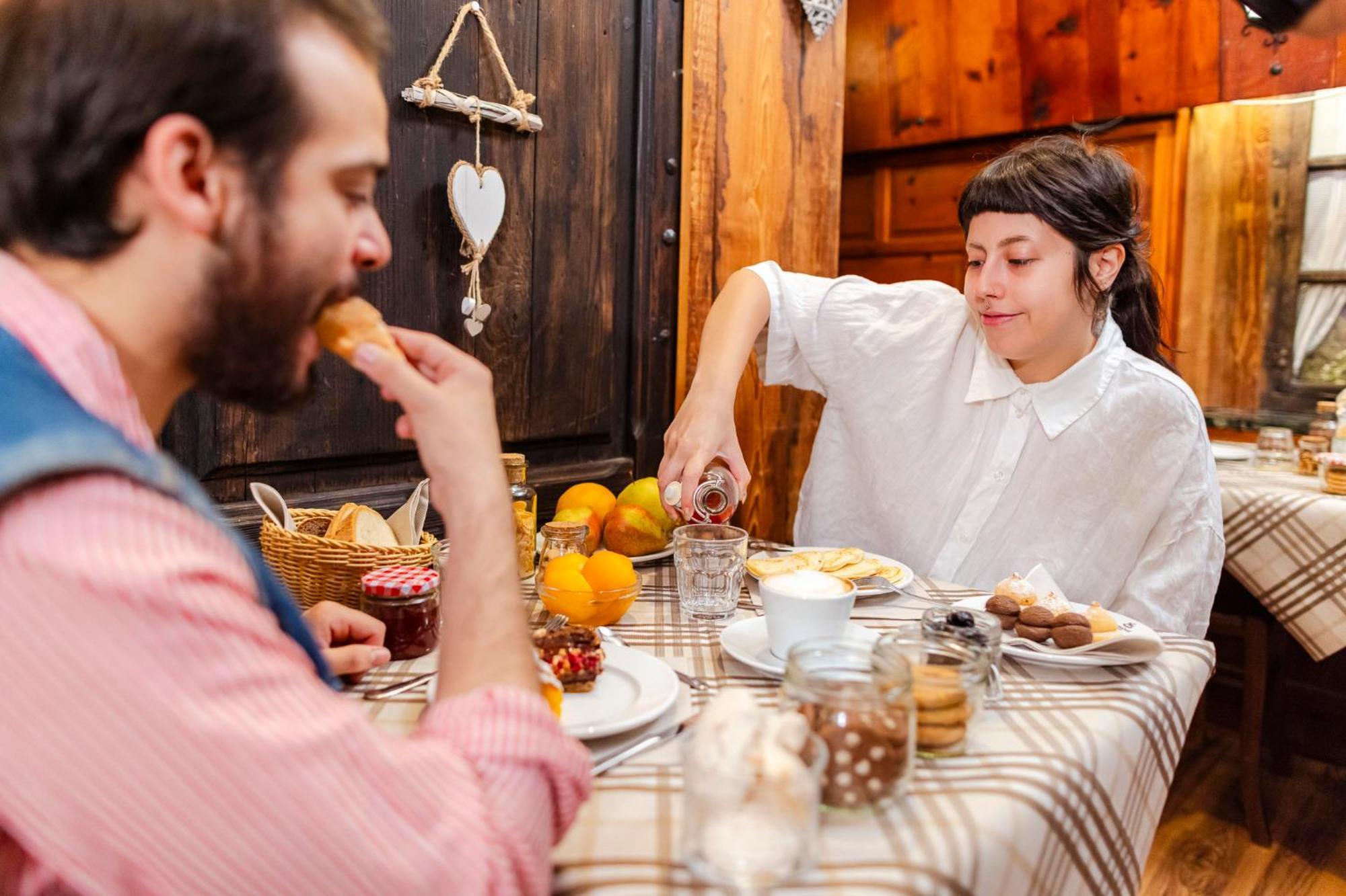 Hotel&Restaurant Armanac De Toubie 아르나드 외부 사진
